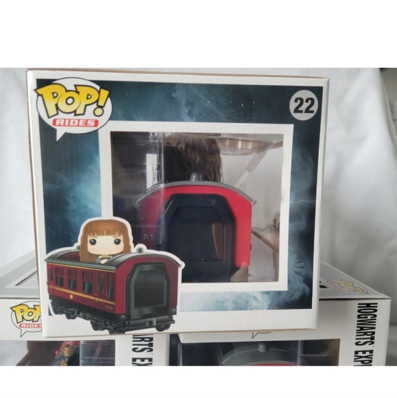 Funko Pop! Rides Hogwarts Express Engine #20 Harry Potter #21 Ron & #22 Hermione - Picture 6 of 16